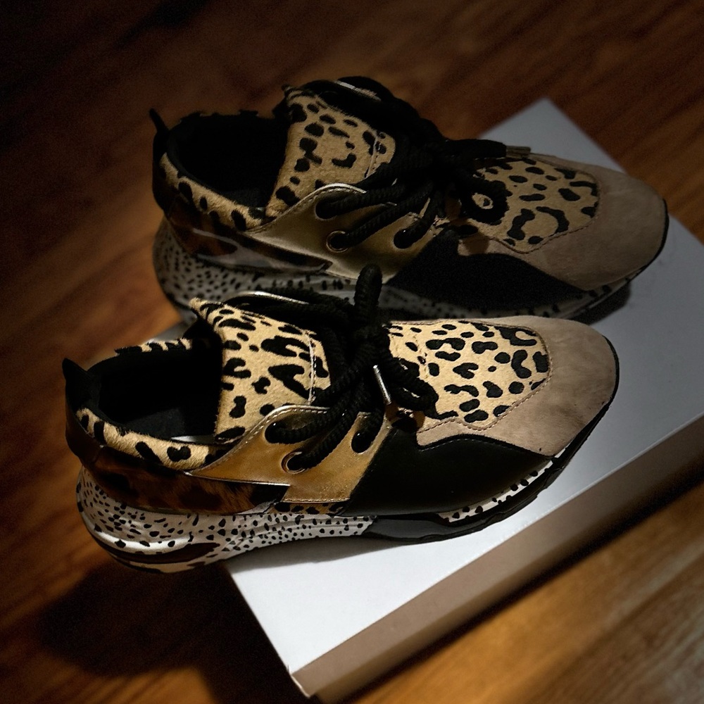 Steve Madden Sneakers